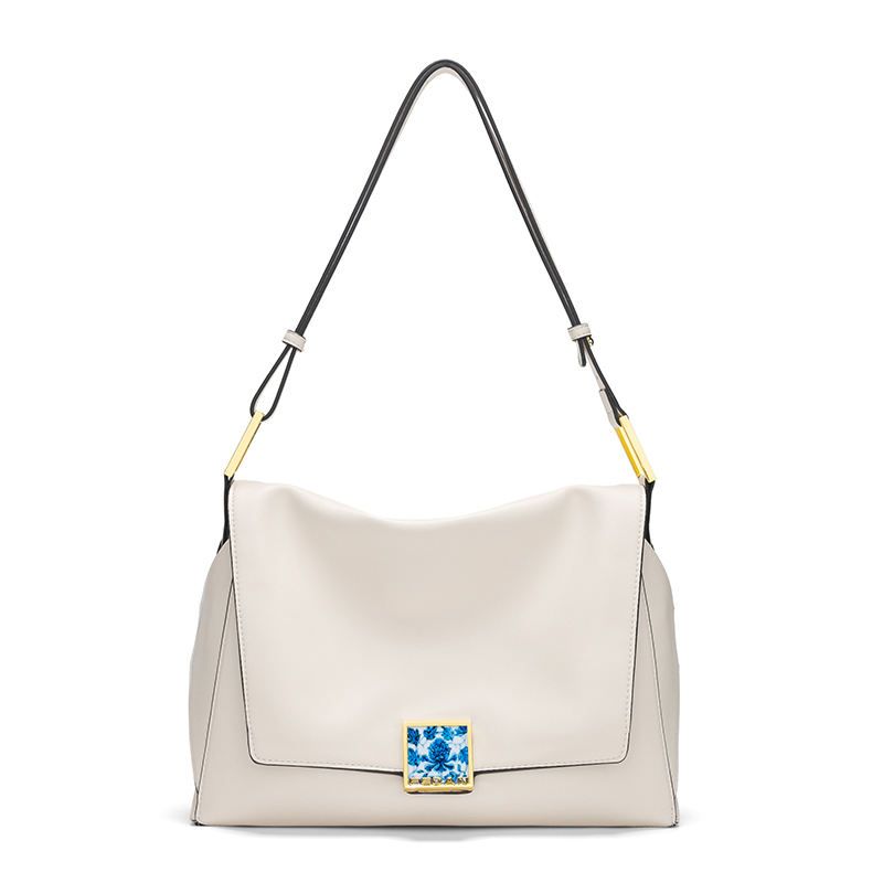 Minimalist Metal Decorative Shoulder Bag 6