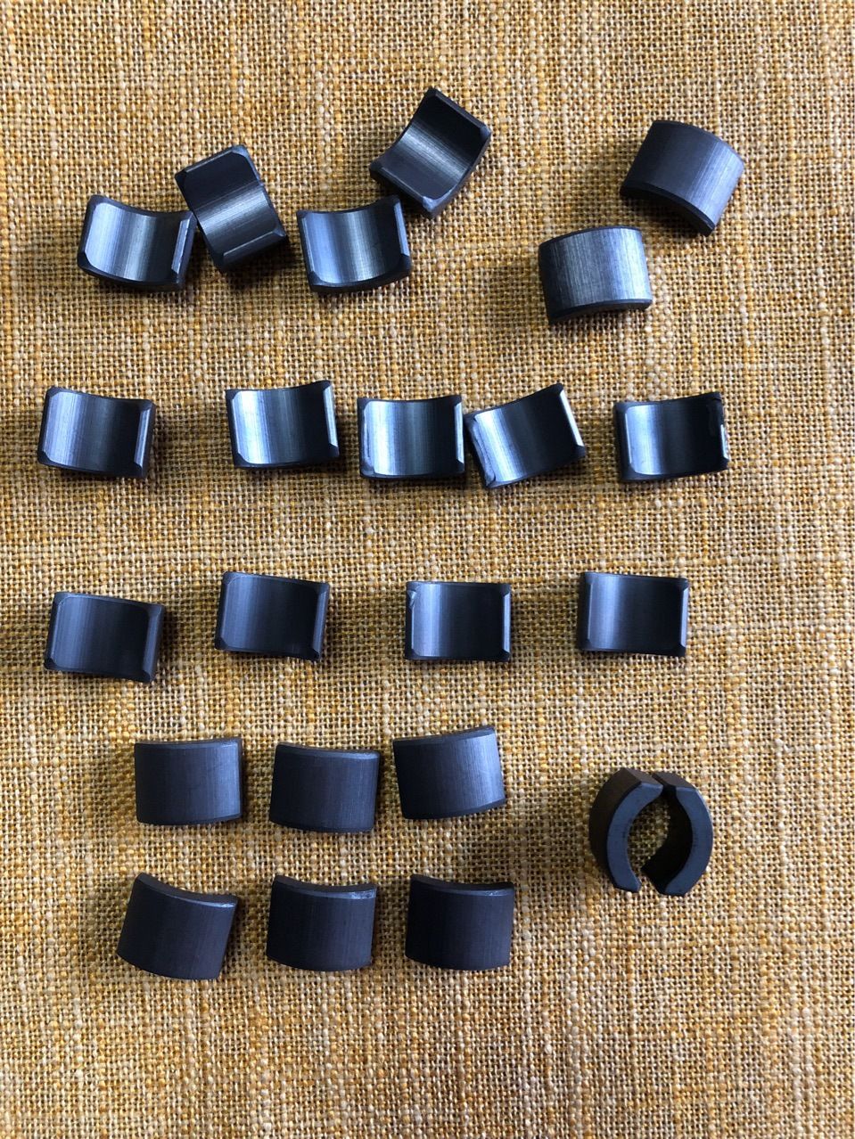 High-Performance Dry Anisotropic Magnetic Tile FC260/FC280 2