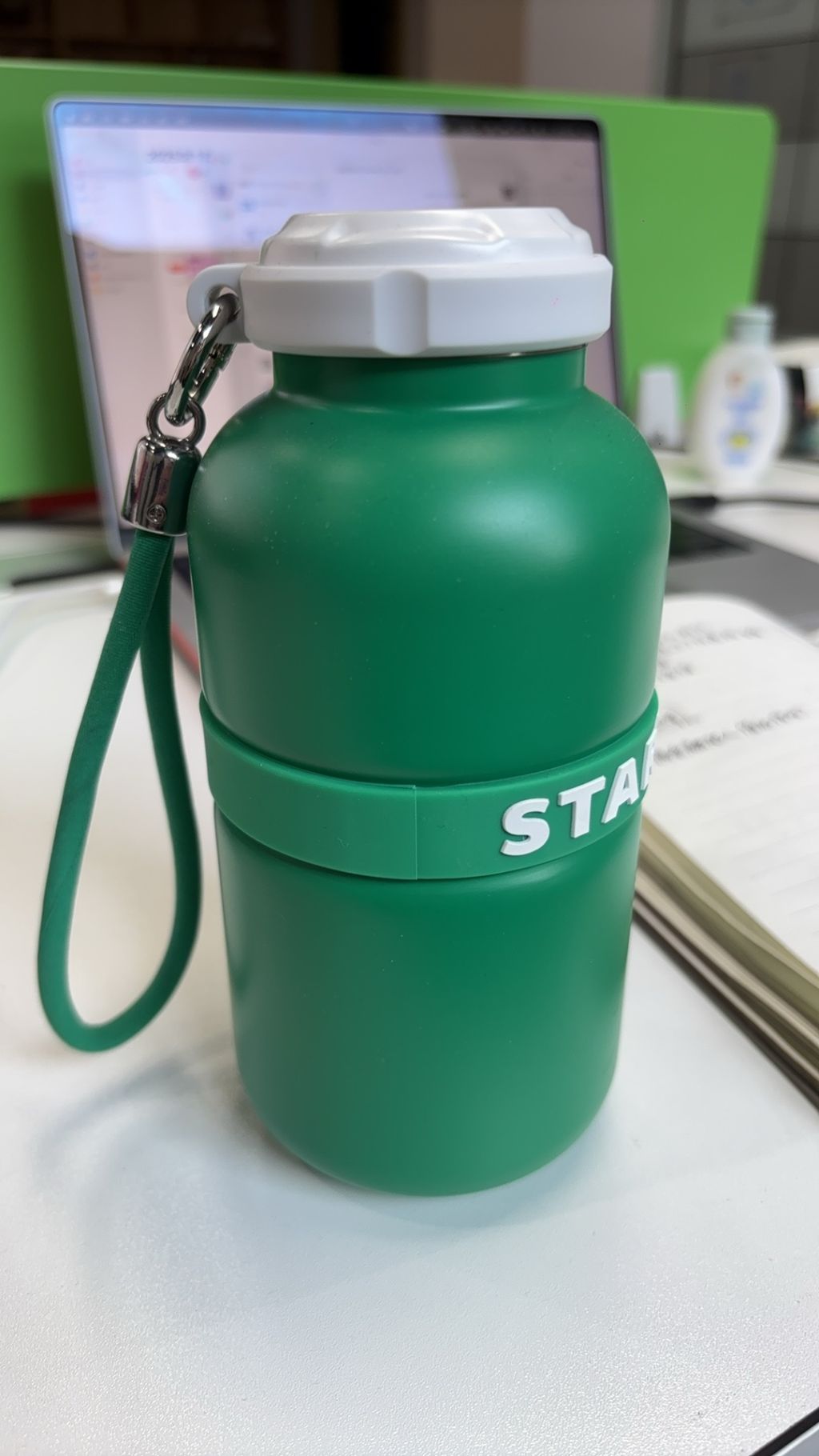 Fashionable Eco-Friendly Water Bottle